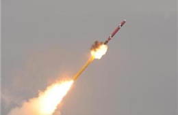 Hàn Quốc ra mắt tên lửa hành trình đối phó với Triều Tiên